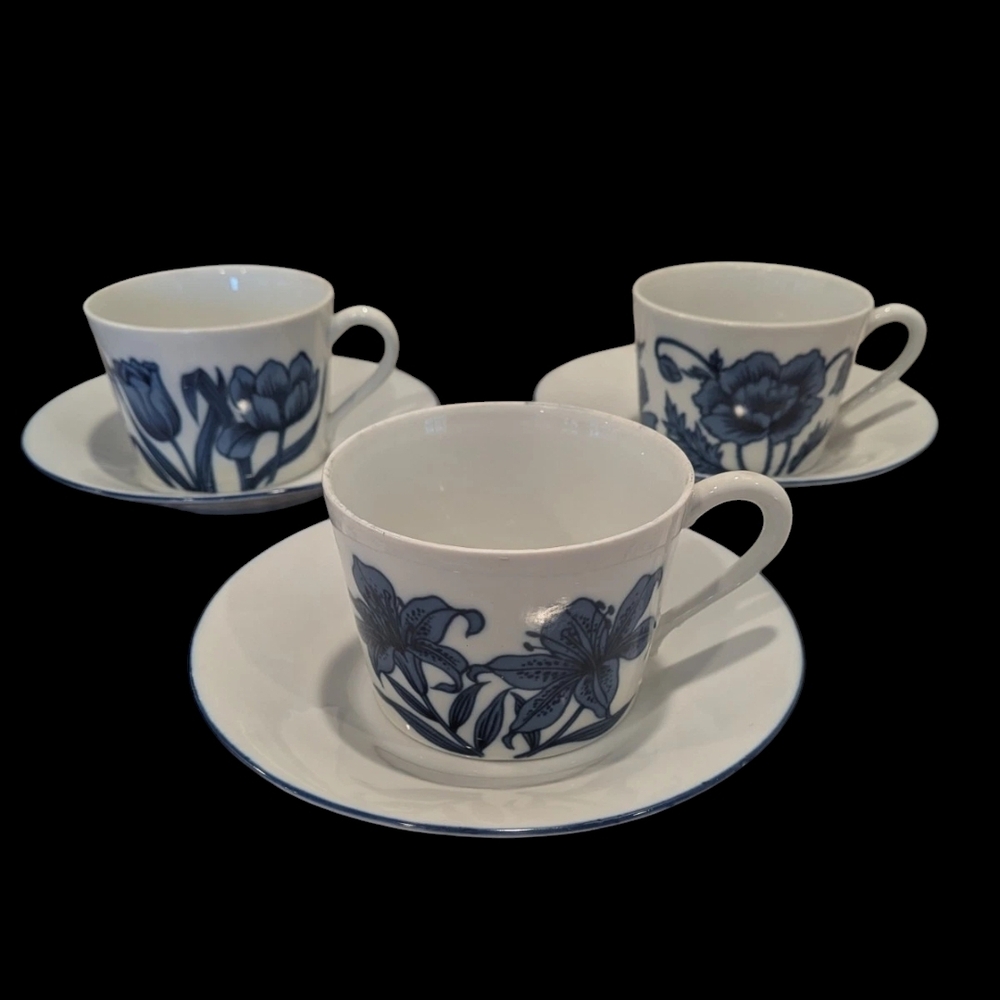 Sigma Beauty Blue‎ and White Tea Cup Set